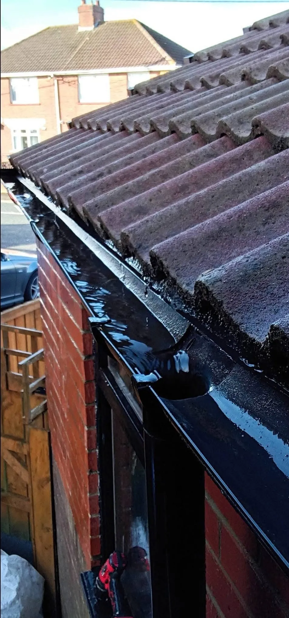 Gutter clearance service image