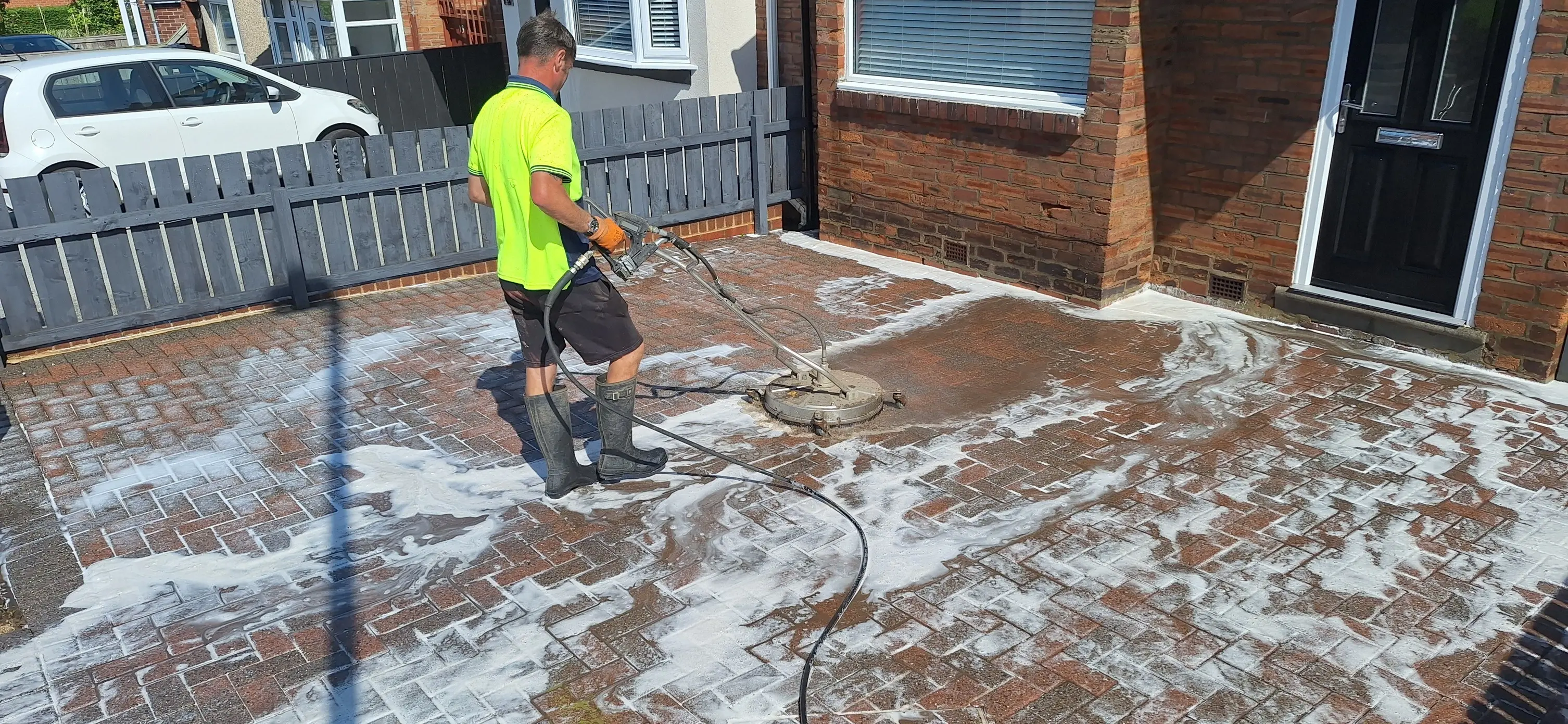Williams exterior cleaning in action