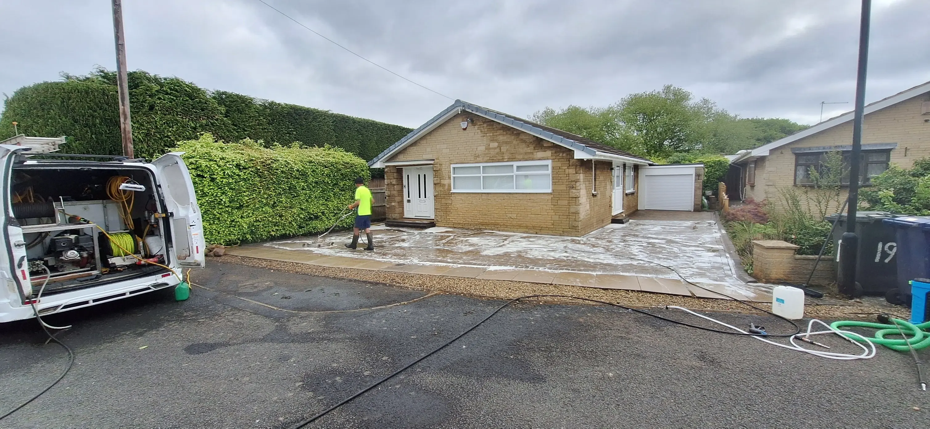 Williams exterior cleaning in action